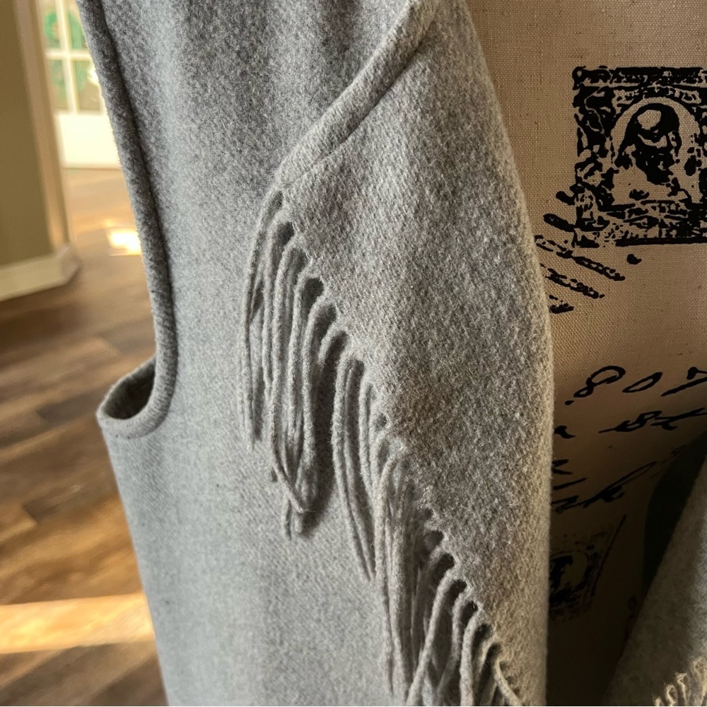 Vineyards vines wool fringe blanket vest draped front size xl plus gray winter - Picture 6 of 12
